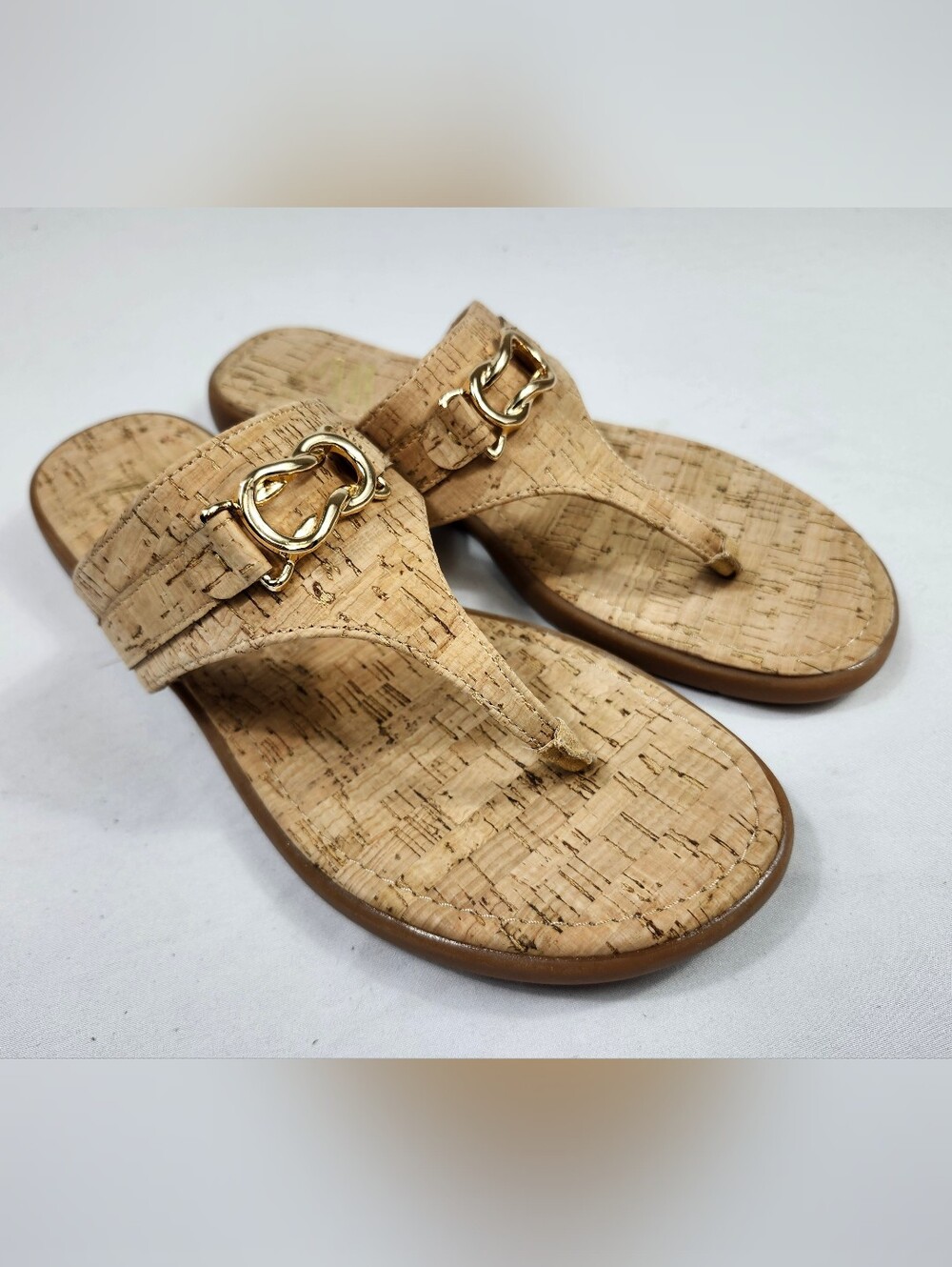AEROSOLES Cork-Effect Thong Sandals with Gold Chain Accent - Tan